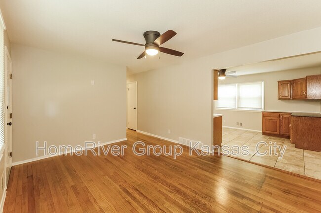 Foto del edificio - 4722 Overton Ave