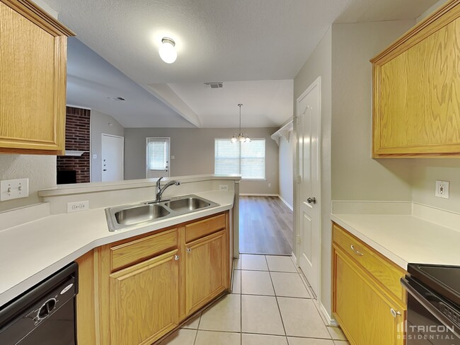 Building Photo - 7319 Woodhome Dr