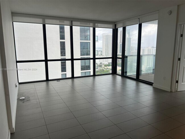 Foto del edificio - 1600 NE 1st Ave