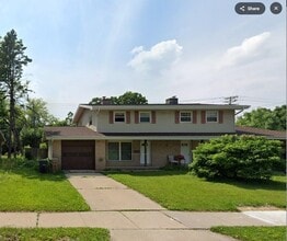 Building Photo - 904 Laurie Dr