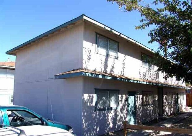 Building Photo - 630 D St
