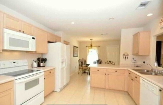 Foto del edificio - 9008 Gainsborough Dr