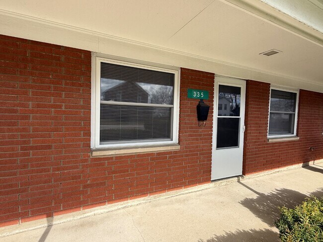 Foto del edificio - 333 W Jefferson St