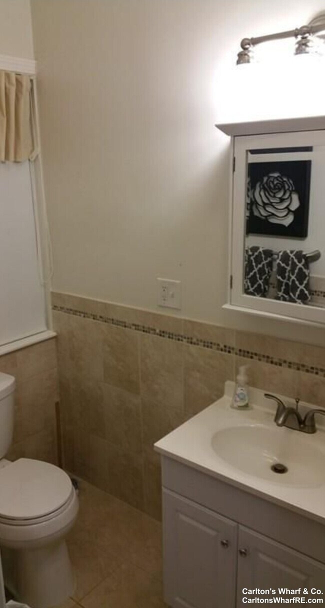 Foto del edificio - 712 E 7th St