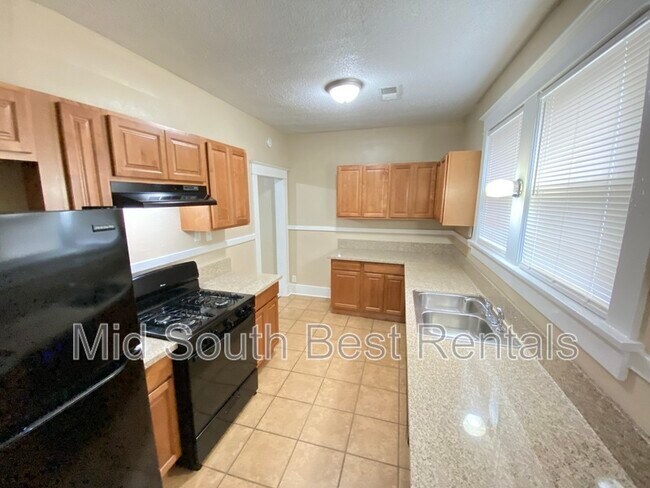 Foto del edificio - 2080 Jackson Ave