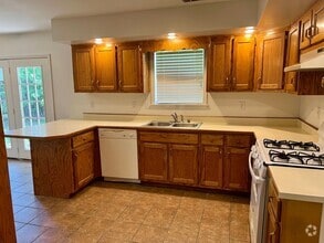 Building Photo - 332 Sagewood Dr