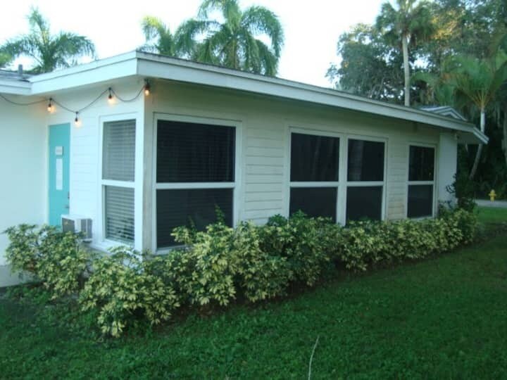 Primary Photo - 1703 Center Rd