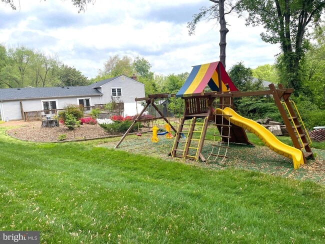 Building Photo - 9725 Cinnamon Creek Dr