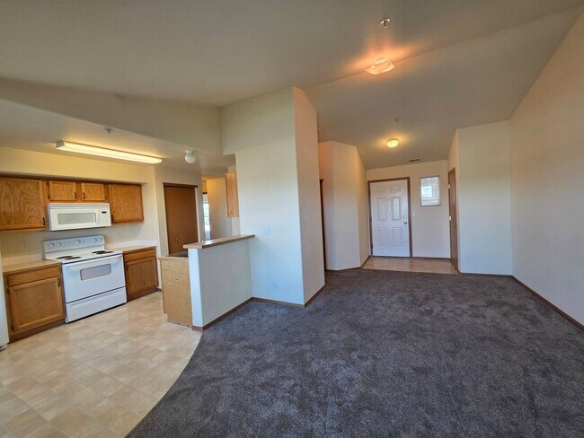 Foto del edificio - 6305A Chapel Hill Blvd