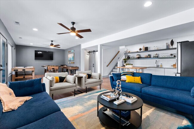 Building Photo - 212 Elysian Dr