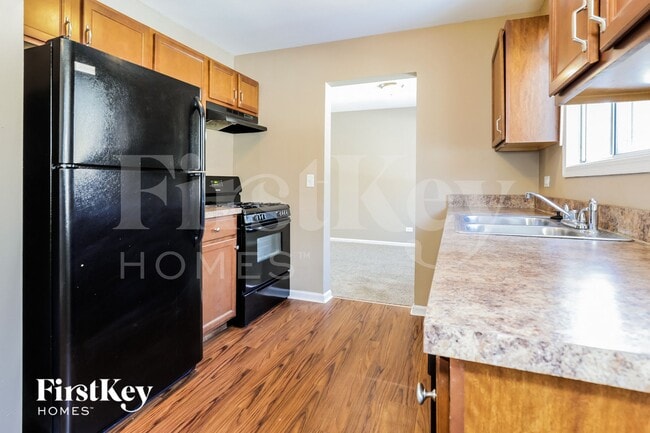 Building Photo - 1143 Greensfield Dr