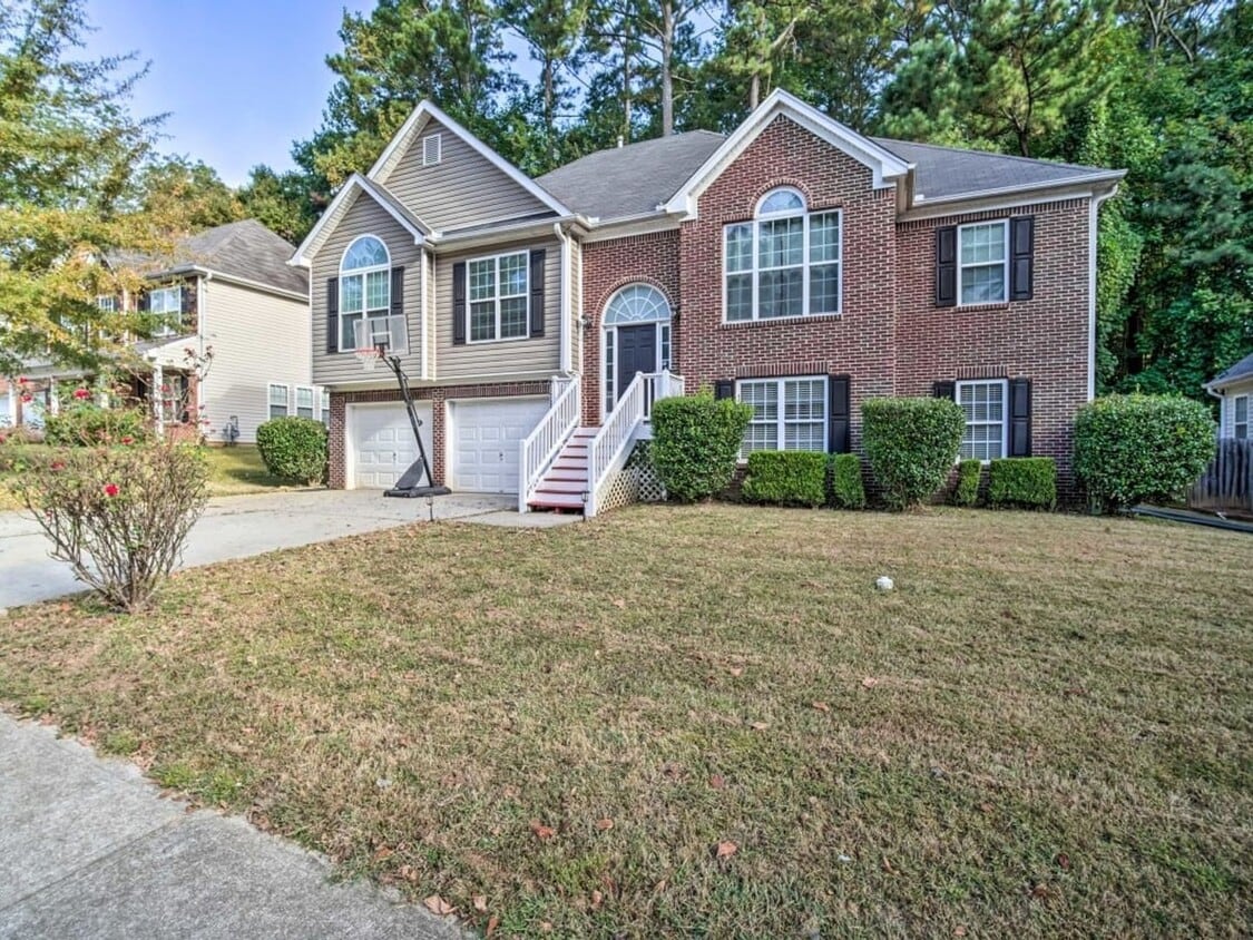 Primary Photo - 6 Bedroom Single Family Home in Acworth