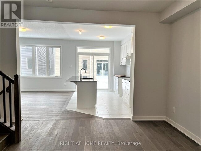 Building Photo - 125 Yearling Cir