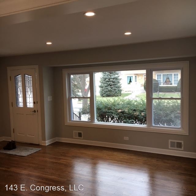 Building Photo - 3 br, 2 bath House - 143 E. Congress St