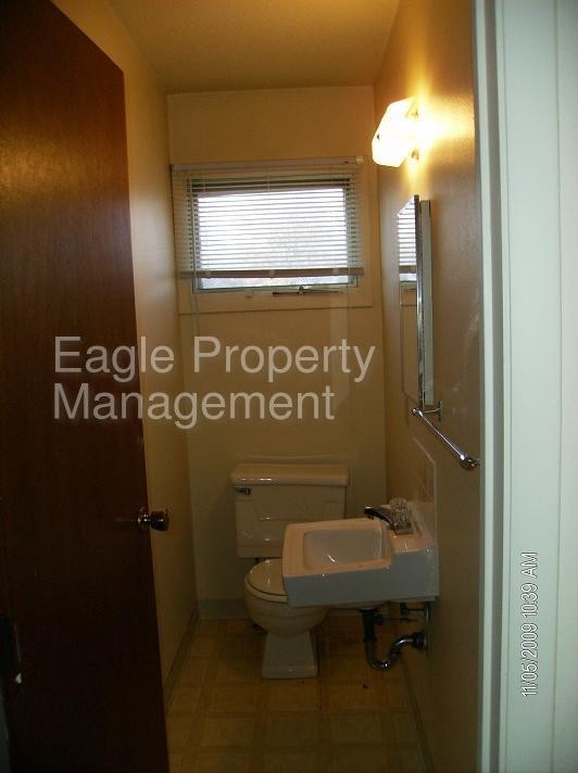 Foto del edificio - SW Town House 3 Level 1.5 bath