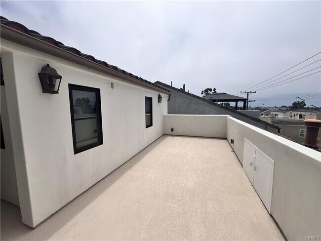 Foto del edificio - 619 1/2 Poppy Avenue, Newport Beach, CA 92...