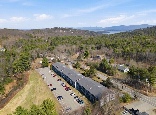 Foto del edificio - 663 Cherry Valley Rd
