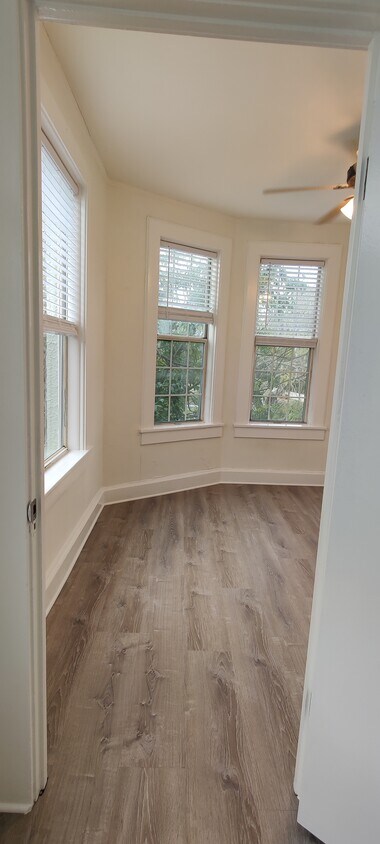 Foto principal - 1916 7th Ave W