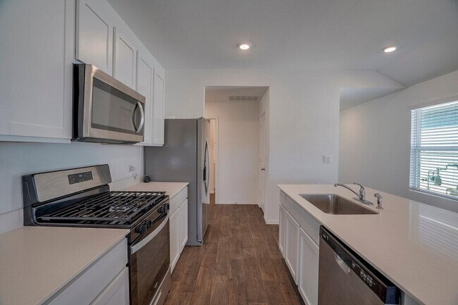 Building Photo - 12317 Silversmith Ln