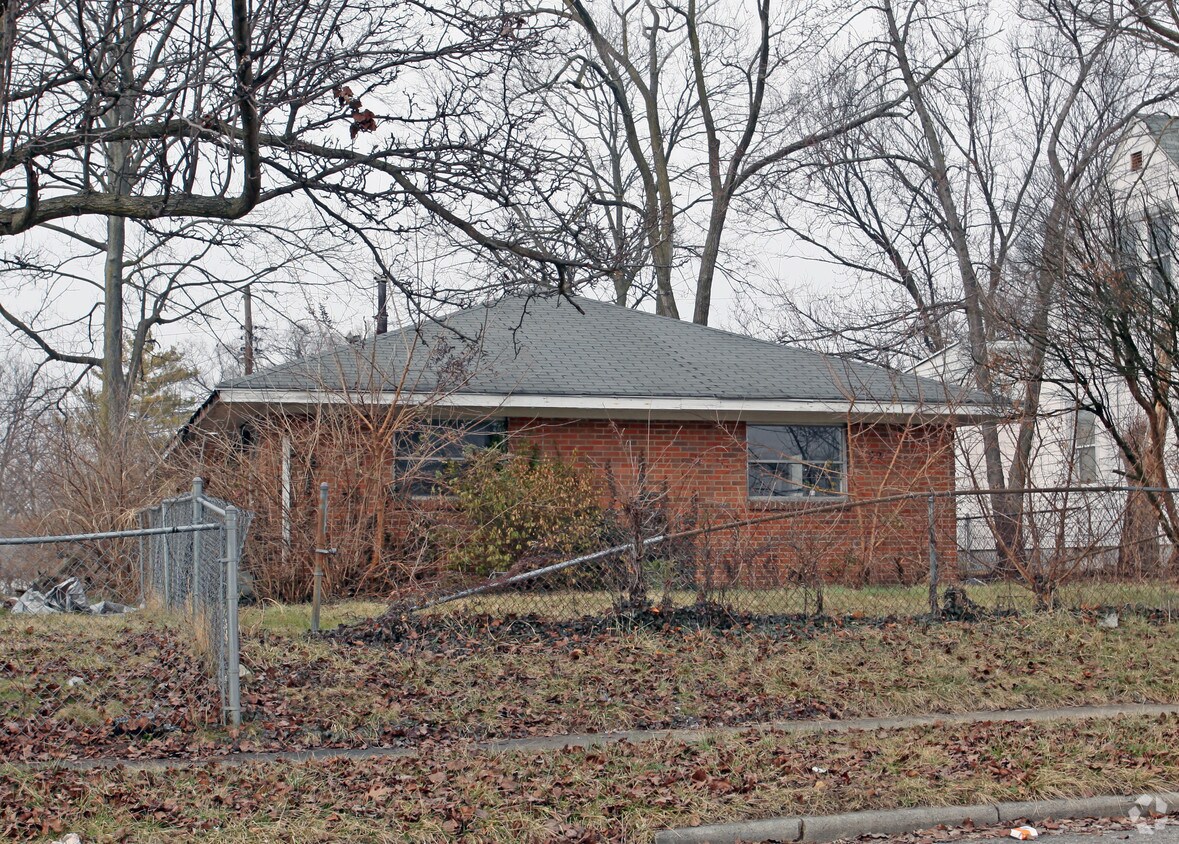 Foto del edificio - 925 Vernon Dr