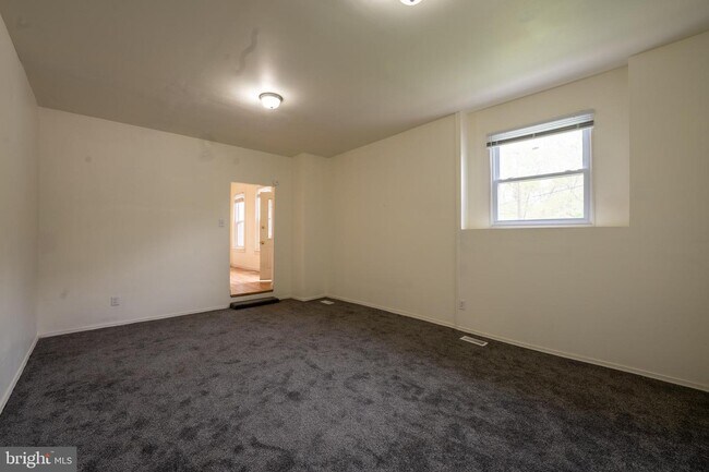 Foto del edificio - 1760 N Lindenwood St