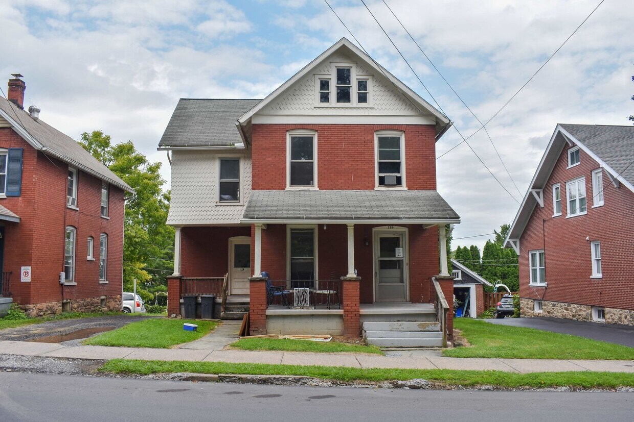 124 N Fairview St, Lock Haven, PA 17745 House Rental in Lock Haven
