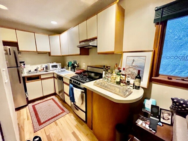 Building Photo - 1 Webster Pl