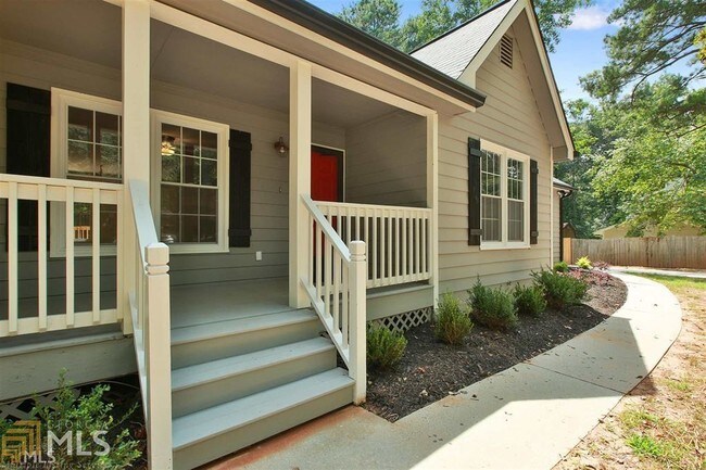 Building Photo - 94 Pilgrim Way
