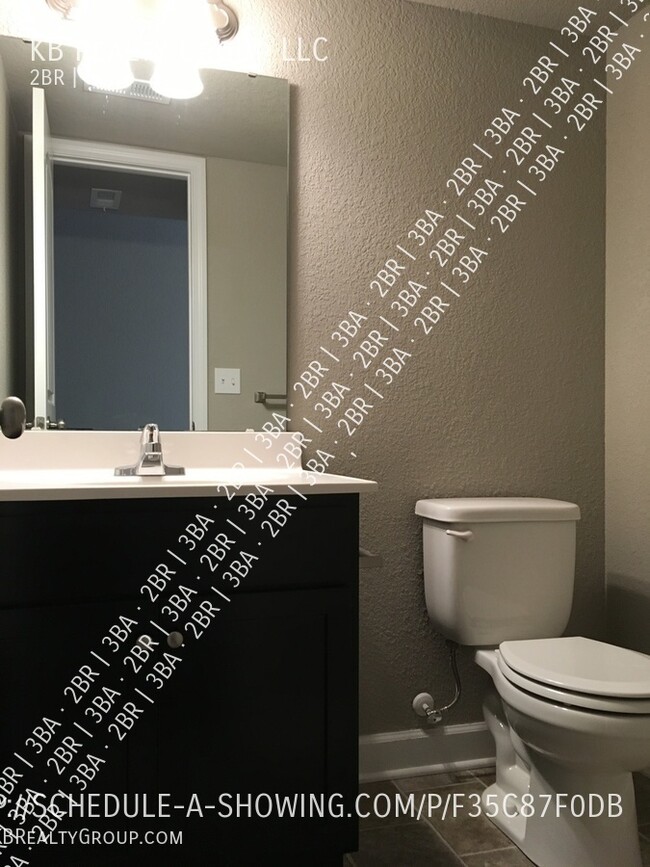 Building Photo - 2 Bed Townhome in Belton, Raymore-Peculiar...