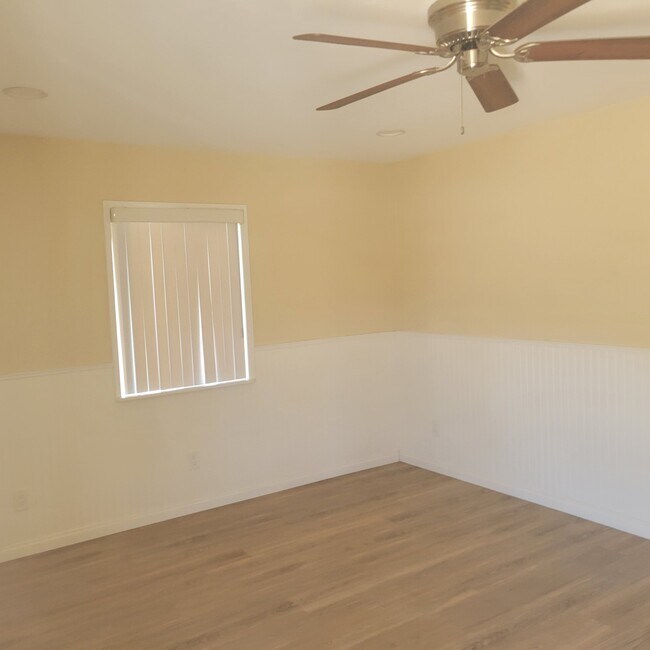 Bedroom - 701 Hillsview Rd