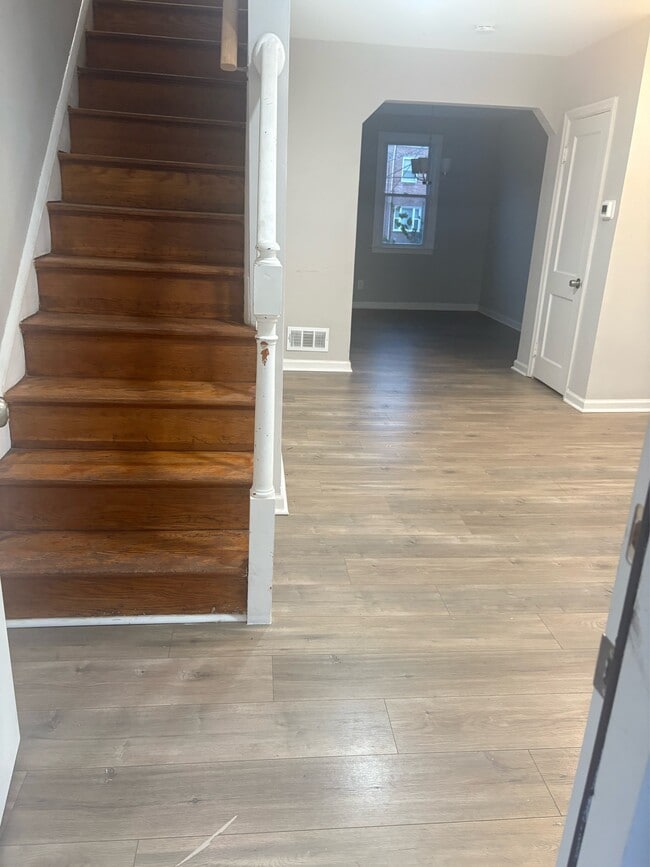 Foto del edificio - 3611 W Lexington St