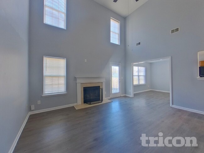 Building Photo - 1430 Rheo Ct NW