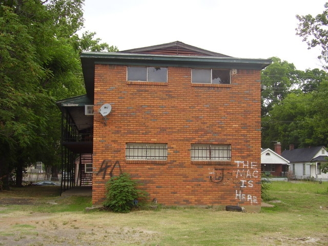 Building Photo - 675 Looney Rd
