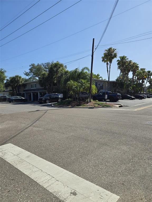 Primary Photo - 212 S Church Ave
