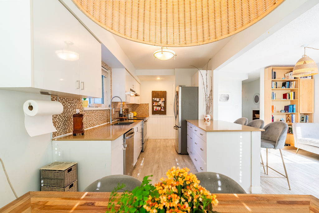 Primary Photo - 12011 Mcintyre Crt