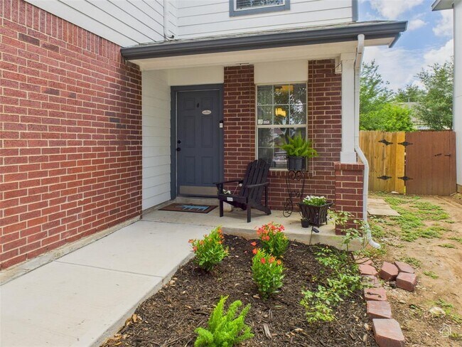 Foto del edificio - 266 Jack Rabbit Ln