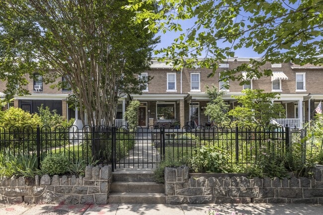 Foto del edificio - 1818 Potomac Ave SE