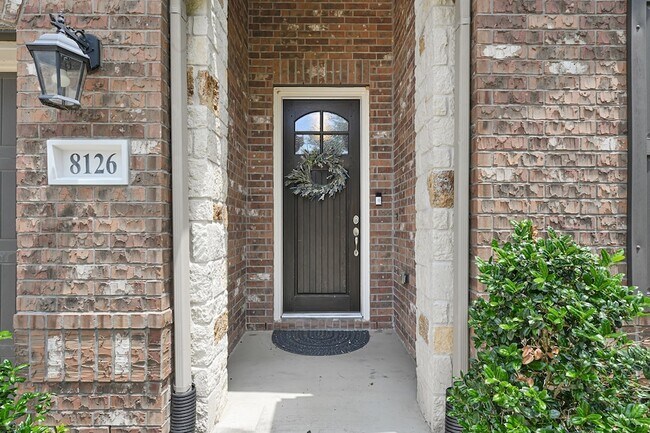 Foto del edificio - 8126 Lockridge Terrace Ln