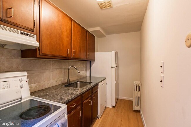 Foto del edificio - 1527 Pine St