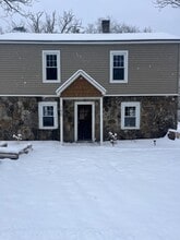 Building Photo - 190 Davenport St