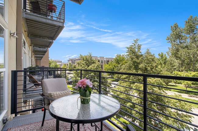 Balcony - 7240 W Custer Ave