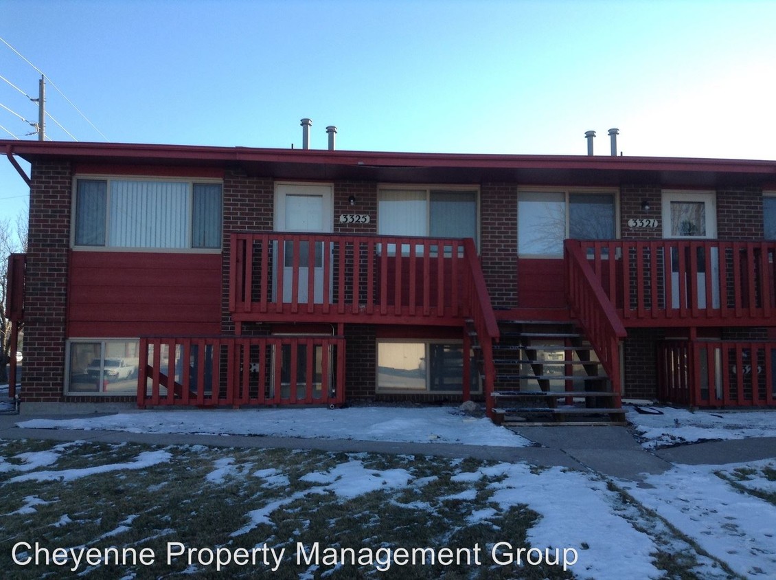 Primary Photo - 3321 Frontier St