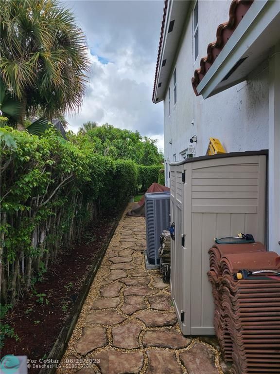 Building Photo - 11380 Coral Bay Dr