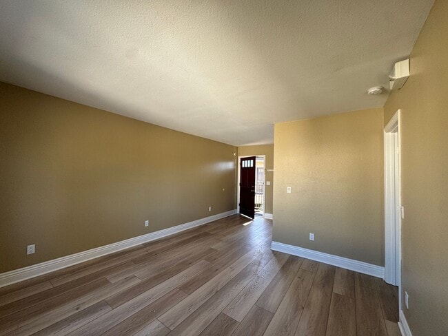 Building Photo - Half Off First Month's Rent Ready to Move in-El Cajon Studio for Rent