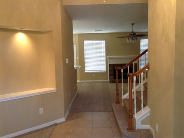 Building Photo - 2515 Blue Rose Dr