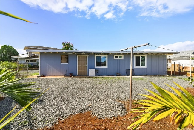 Building Photo - 1425 Kawelu St