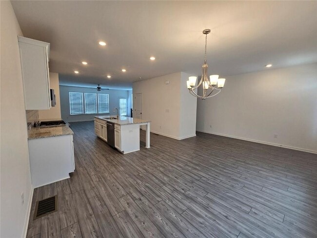 Building Photo - 2639 Richmond Row Dr