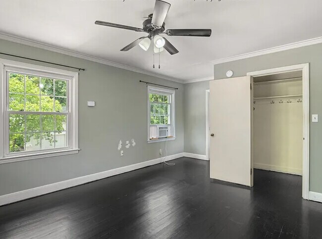 Foto del edificio - 1300 Enslow Blvd