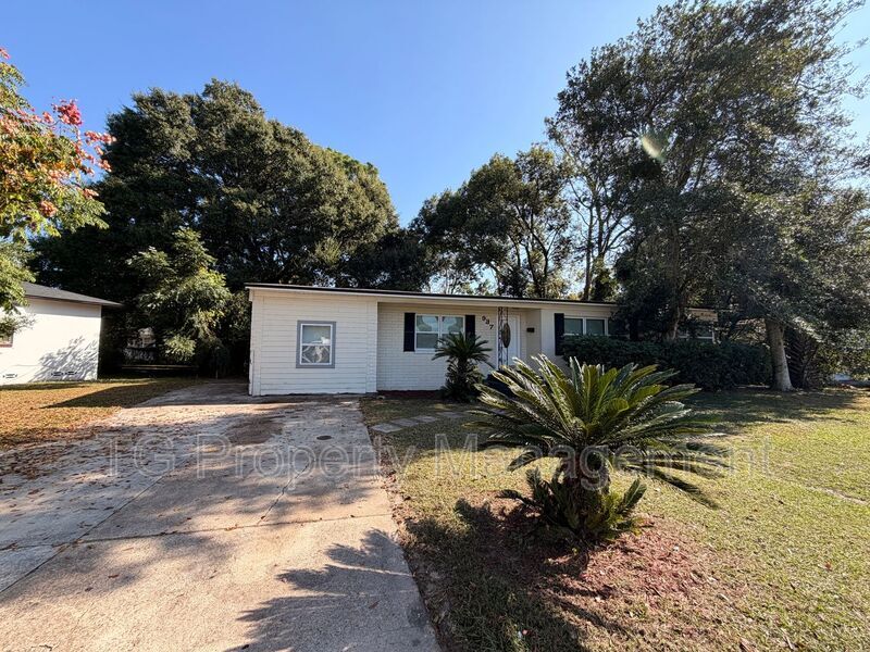 Primary Photo - 937 Moravon Ave