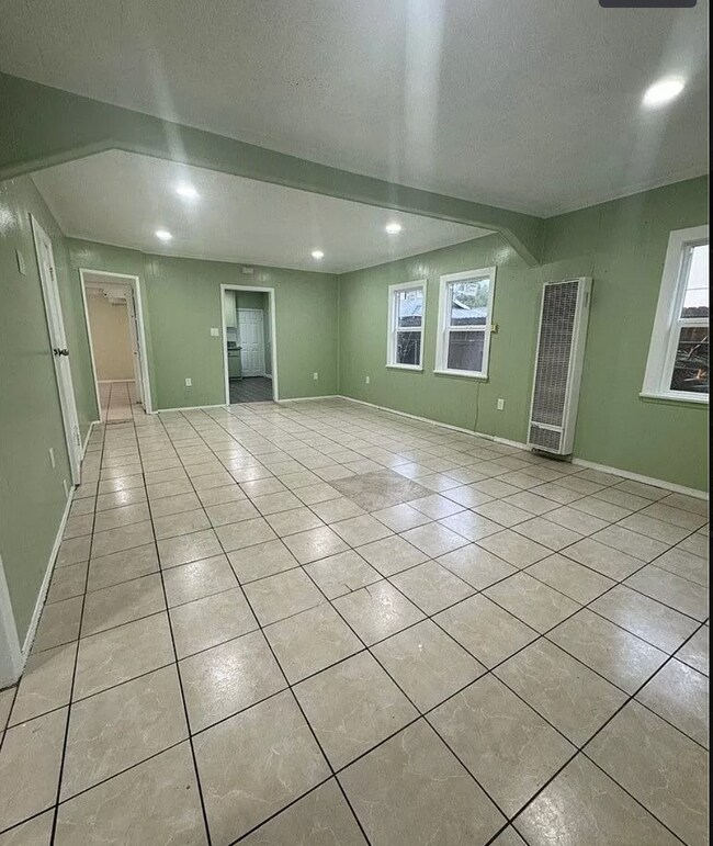 Foto del edificio - 3906 W 109th St